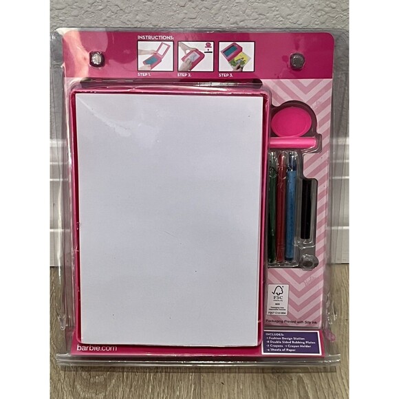Barbie Activity Styling Set -64 Images to Mix & Match Fashion Design Drawings - Picture 3 of 6